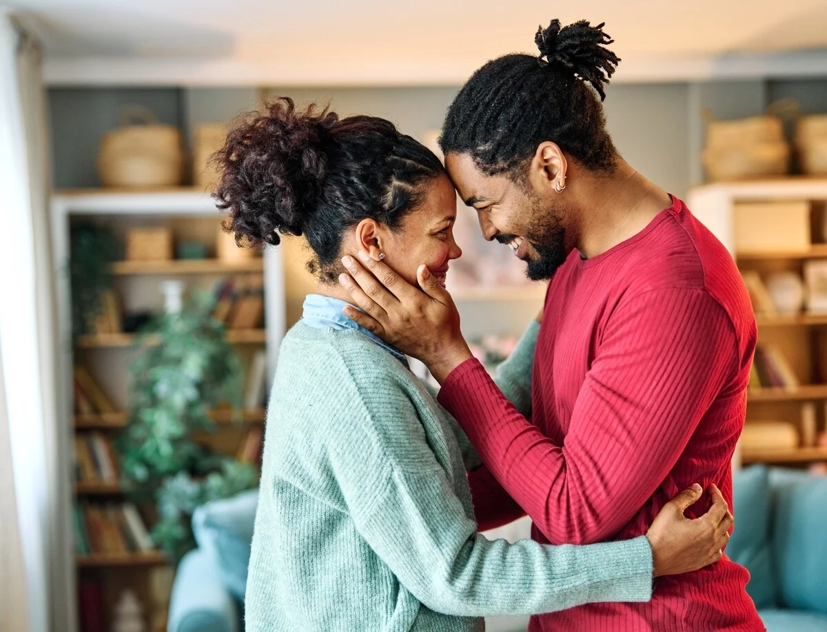 Attirer un Nouvel Amour ou Renforcer sa Relation : Rituels Spirituels